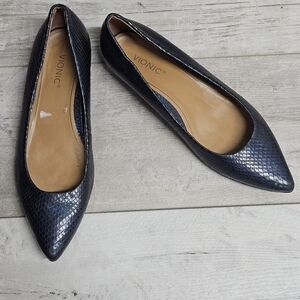 VIONIC Lena Blue Iridescent Snake Print Pointy Toes Ballet Flats Women's Size 8